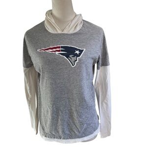 NFL Team Apparel New England Patriots Womens Large Long Sleeve Gray Hooded Shirt